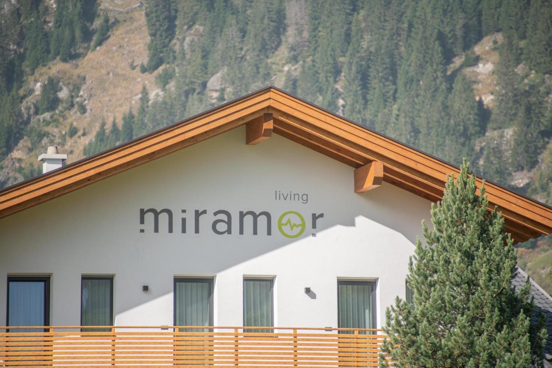 Living Miramor Ratschings Exteriör bild